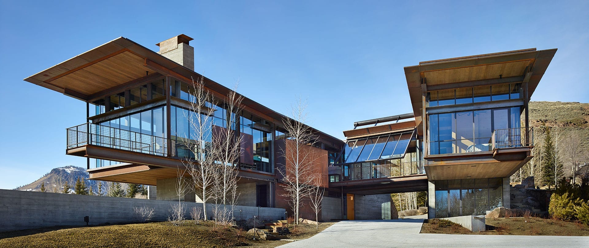 Modern mountain home with Steel Windows - Bigwood Residence