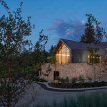 CedarCreekTasting-exterior-1702×1000